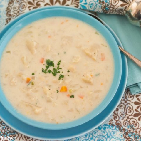 Crock Pot Cheesy Cauliflower Soup recipe via easycrockpotrecipe.com